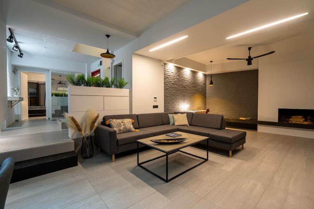 Central, Parking, Play Area, 1Km To The Sea Heraklion  Luaran gambar