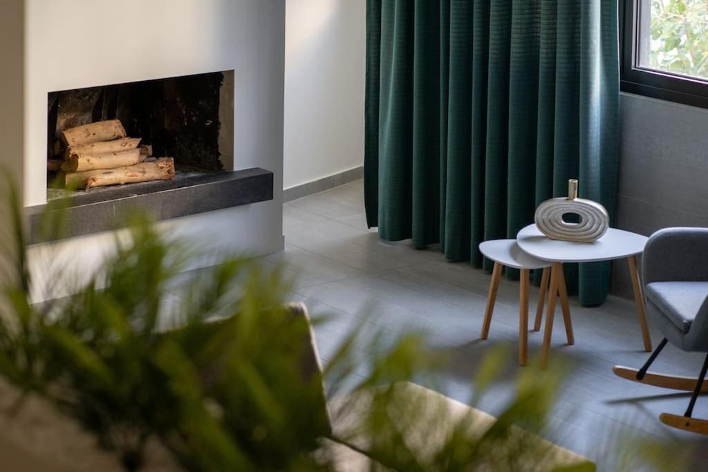 Central, Parking, Play Area, 1Km To The Sea Heraklion  Luaran gambar